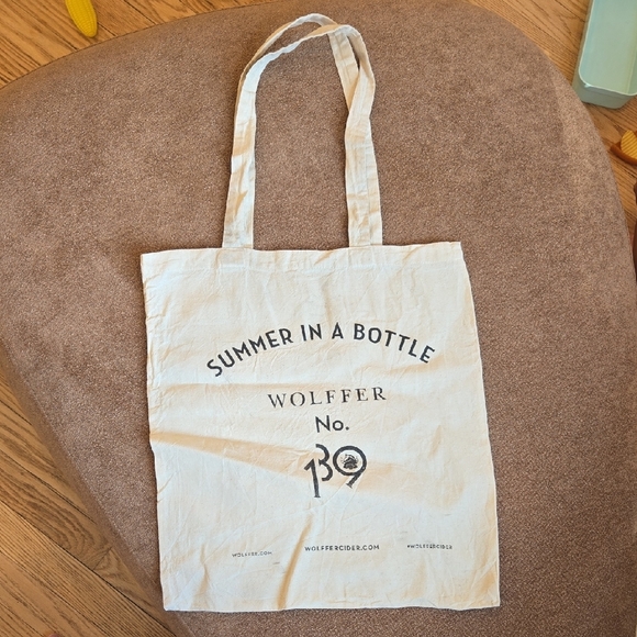 Wolffer Estate No 139 Wine Tote‎ Bag - Pop Art Collage Summer in a Bottle - Picture 2 of 4